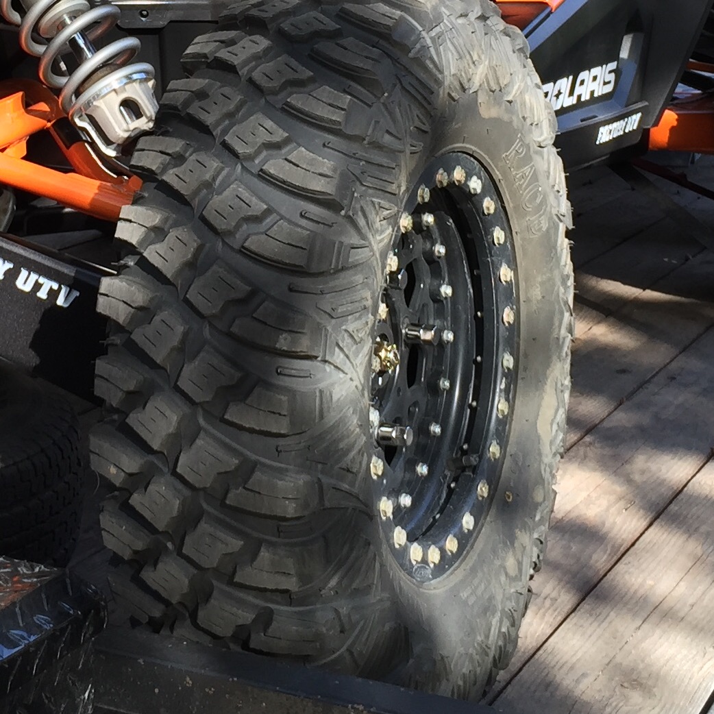 Moto Race Tire Crawler